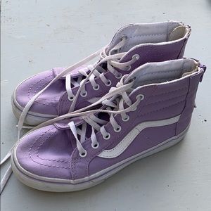 Girls lavender sk8-hi’s